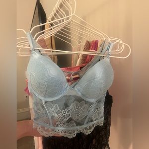 NWOT Victoria’s secret Add 2 Cups Bombshell Corset🦋